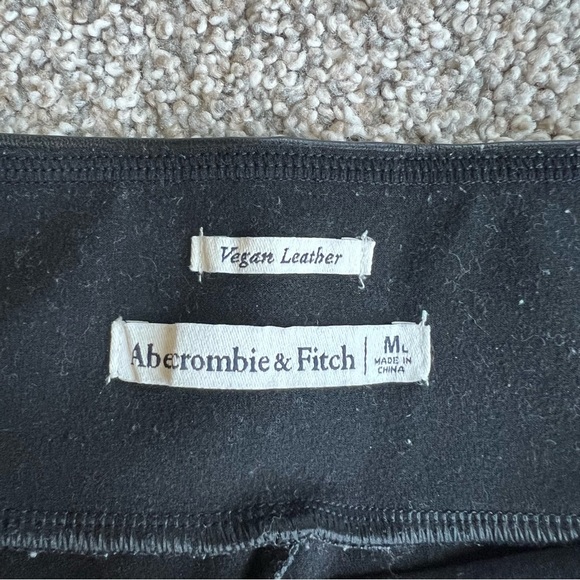 Abercrombie & Fitch Split-Hem Vegan Leather Flare Pants, Size Medium Long - Picture 5 of 9